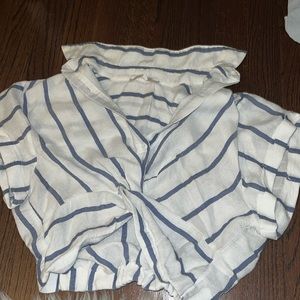 Stripped cropped olivaceous top